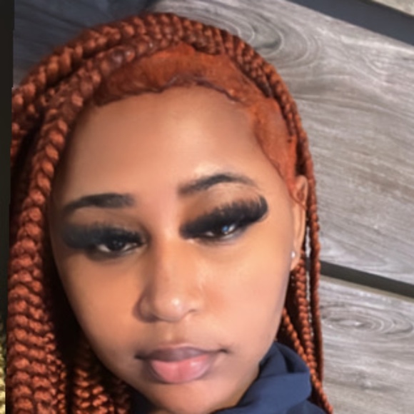 Meet your Posher, Cierra - Picture 1 of 1